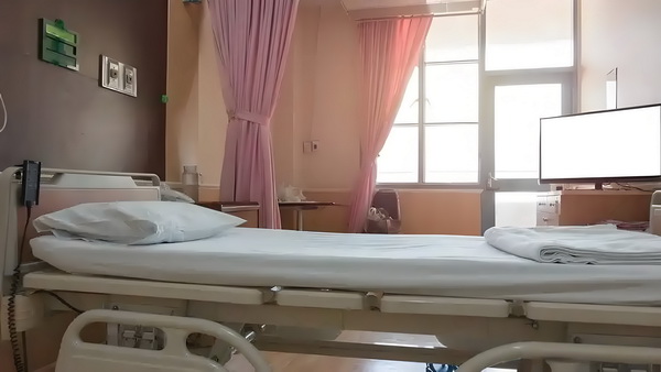 深圳入户类型影响_董璇谈2任丈夫：从没想过会和高云翔离婚，张维伊敢娶我很勇敢 董璇谈2任日年12月截至